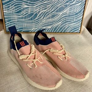 ADIDAS TUBULAR SHADOW PRIMEKNIT
Cream White/ Off White/ Noble Indigo